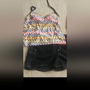 1 Tankini top & 1 pair board shorts
